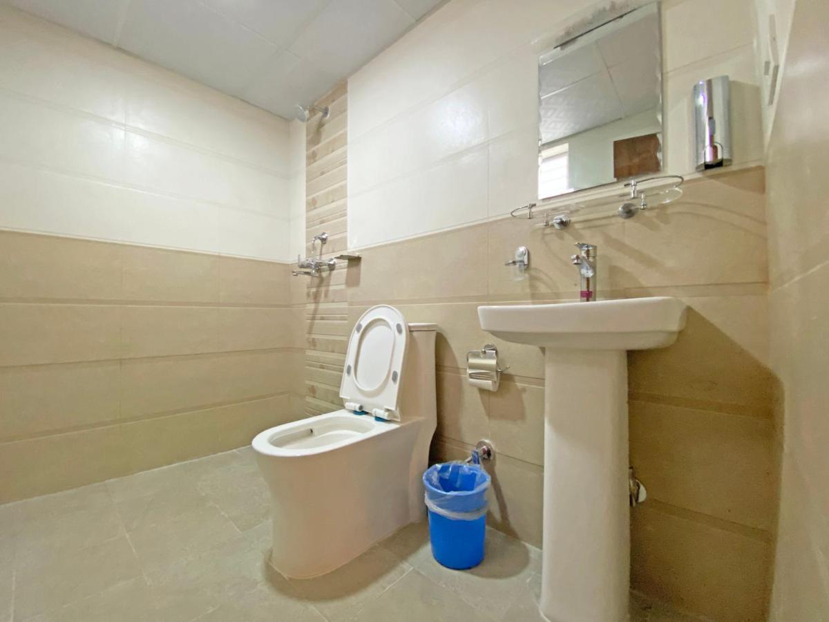 Hotel Royal Emperor Kathmandu Bagian luar foto
