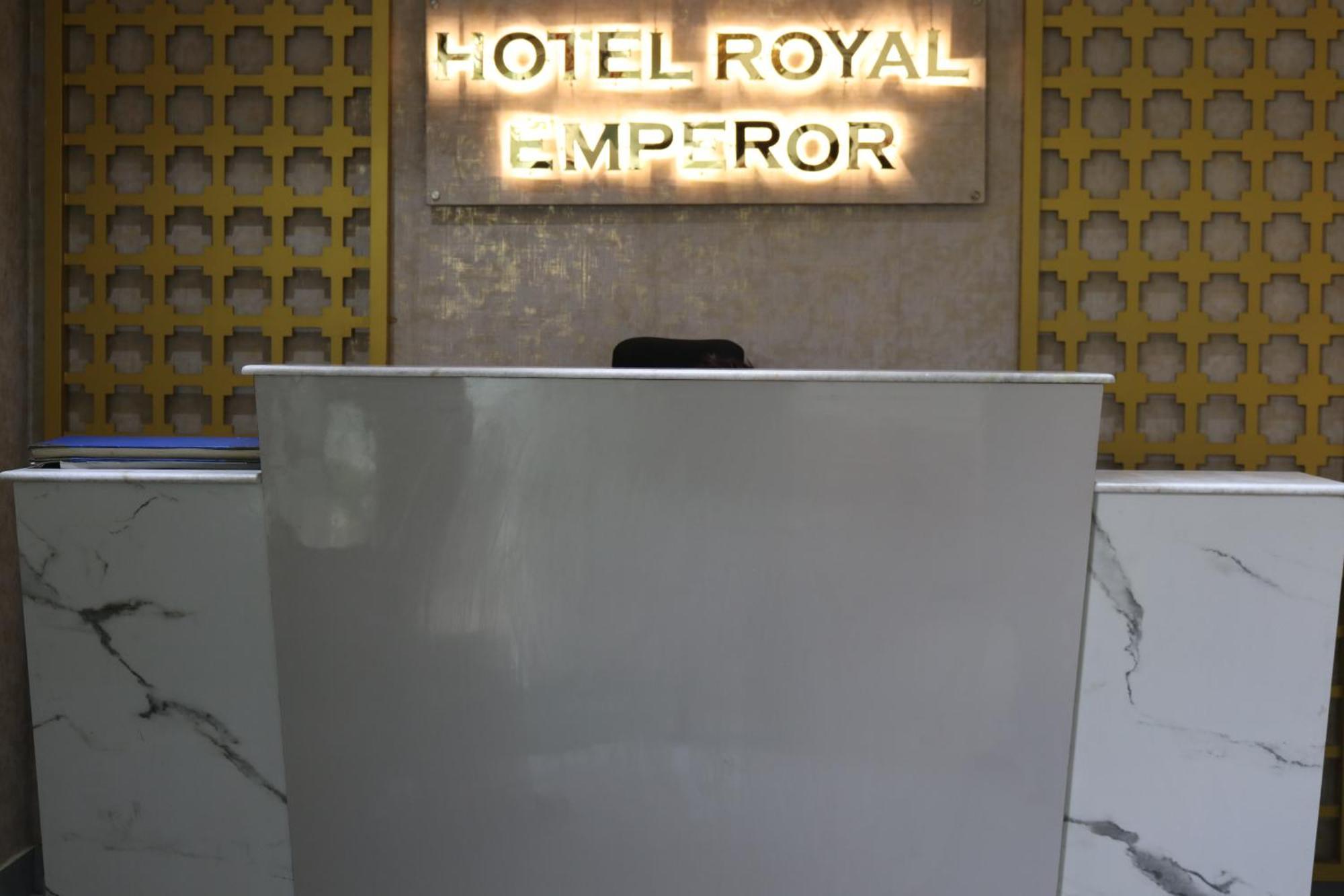 Hotel Royal Emperor Kathmandu Bagian luar foto